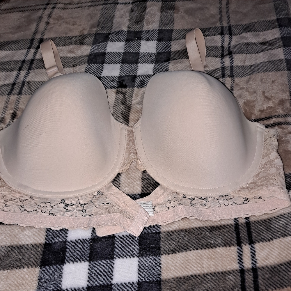 Maidenform Sweet Nothings beige lacy bra 40C